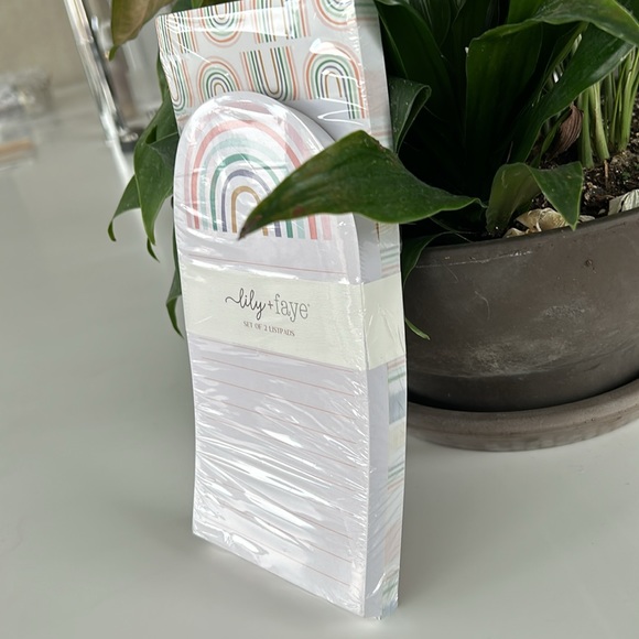Lily + Faye Set of 2 Rainbow List Pads - Picture 2 of 3